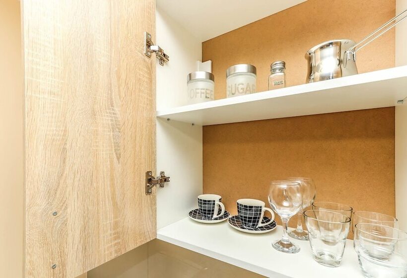 اتاق لوکس, Jovan Apartments
