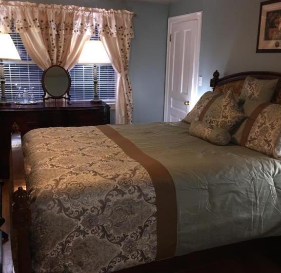 اتاق لوکس, Abide Within Bed & Breakfast