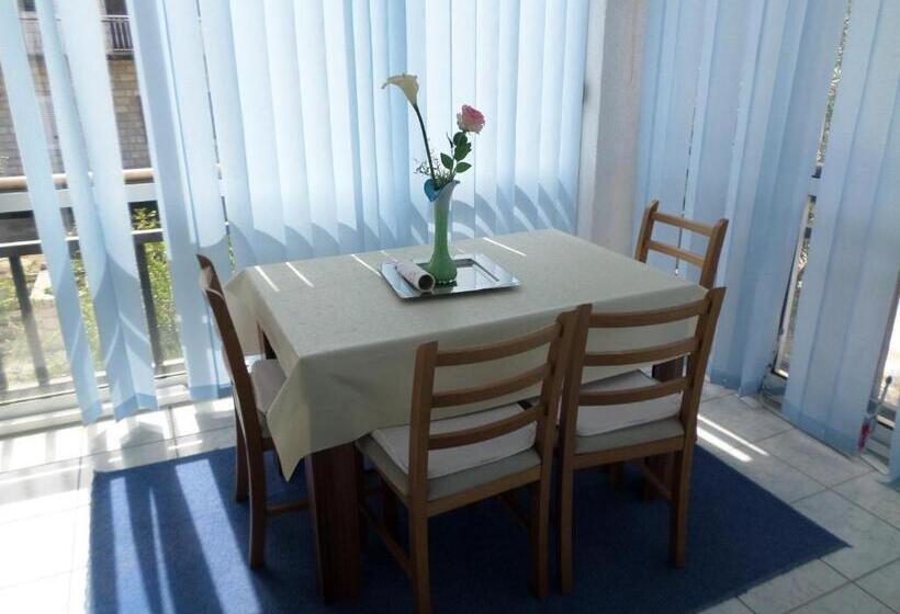 آپارتمان 1 خوابه, Apartmani Liberan Neum