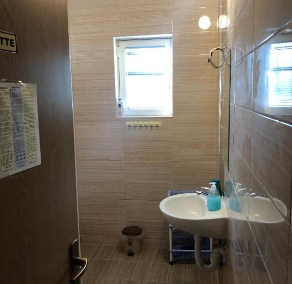 اتاق استاندارد یک نفره, Apartmani Liberan Neum