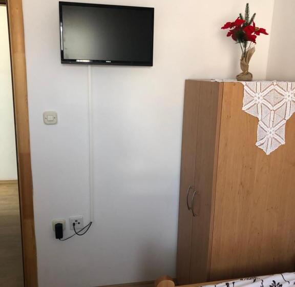 اتاق استاندارد یک نفره, Apartmani Liberan Neum