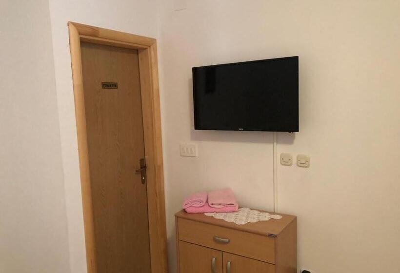 اتاق استاندارد, Apartmani Liberan Neum