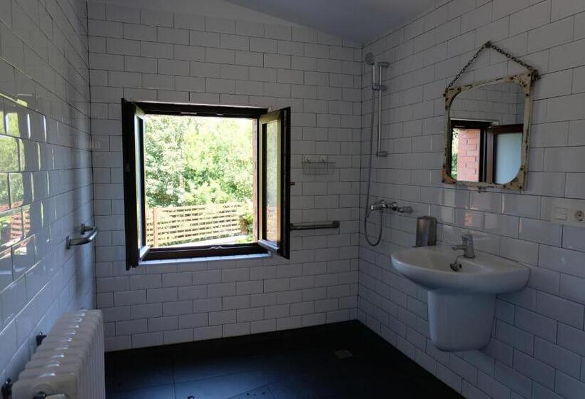 اتاق استاندارد, Casa Carmina Hostel