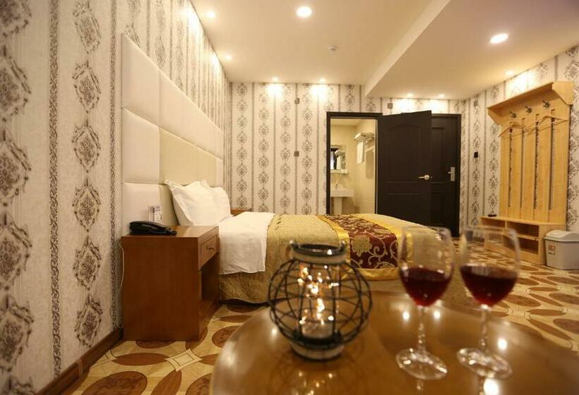 اتاق استاندارد یک نفره, Baigal