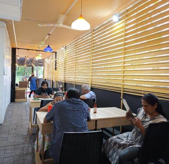 اتاق لوکس یک تخته, Blue Bell Cochin Airport