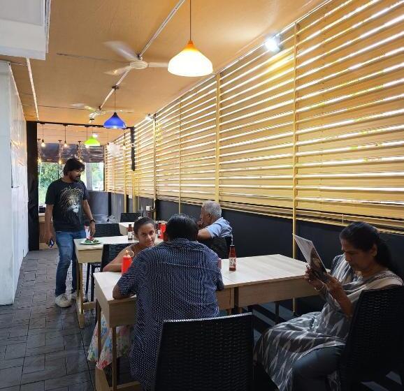 اتاق لوکس یک تخته, Blue Bell Cochin Airport