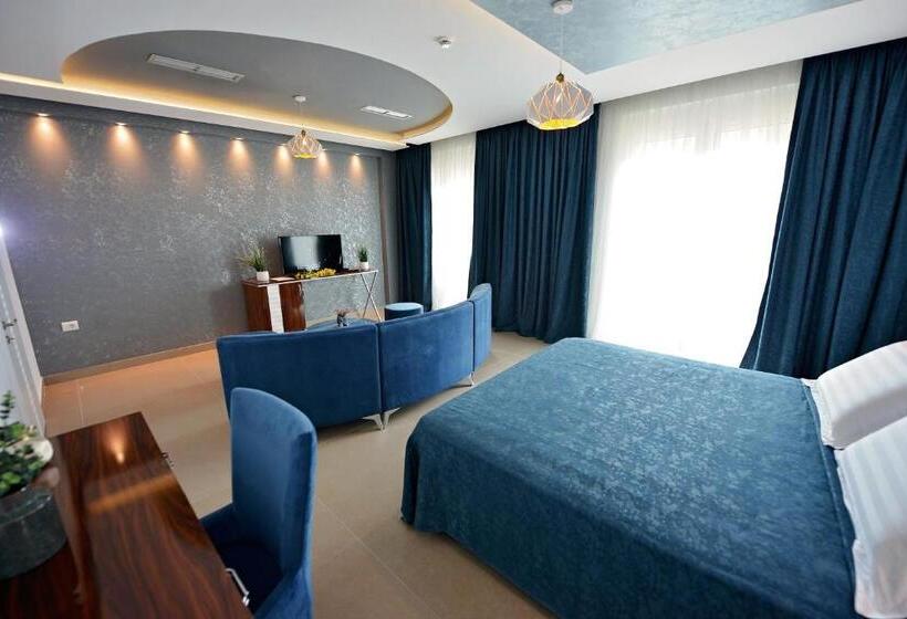 سوییت جونیور, Luani A Spa & Wellness Center