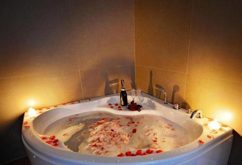 سوییت جونیور, Luani A Spa & Wellness Center