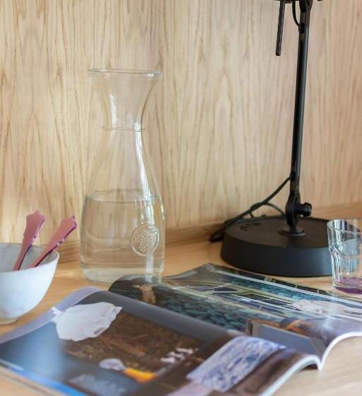 اتاق لوکس با تخت بزرگ, Boutique Hotel Catshuis