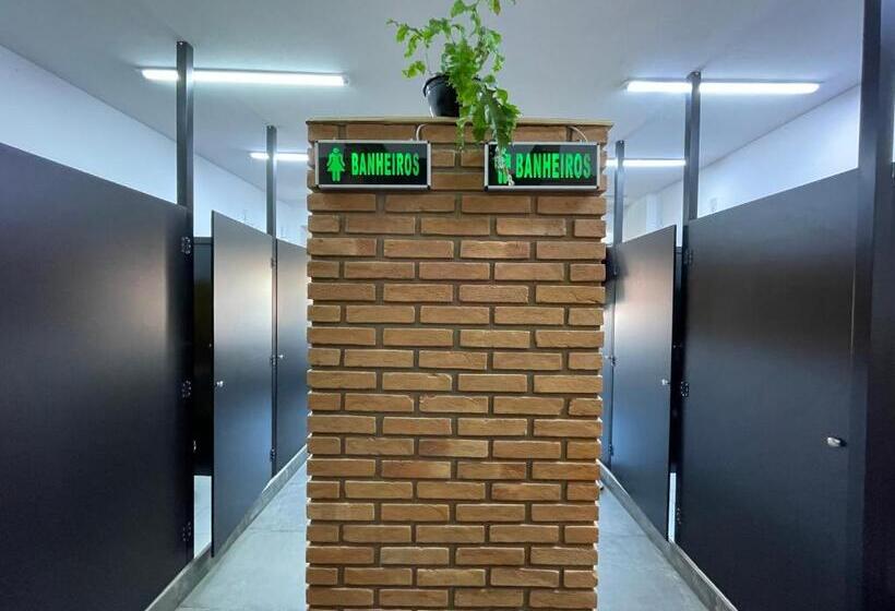 تختخواب در اتاق مشترک, Utopia Hostel