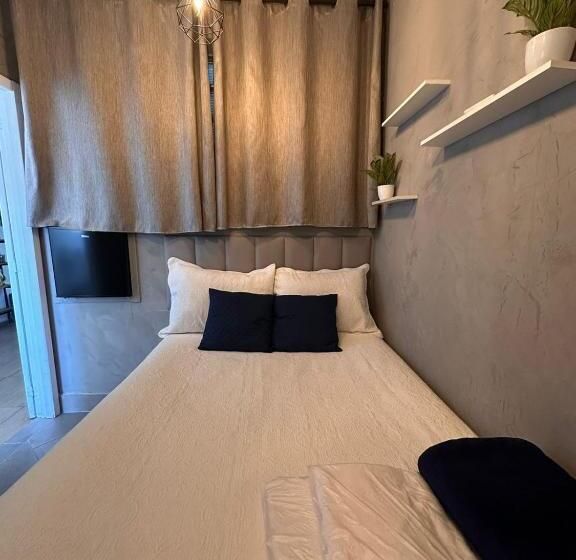اتاق استاندارد, Utopia Hostel