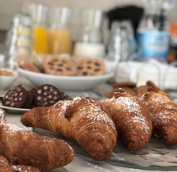 اتاق استاندارد با تخت بزرگ, La Quercia