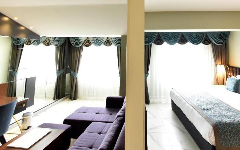سوییت خانوادگی, Capella Otel