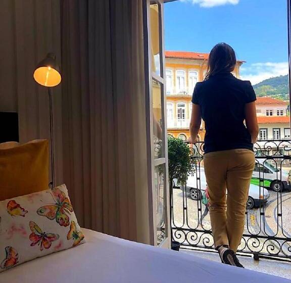 سوئیت با بالکن, Bellu Suites