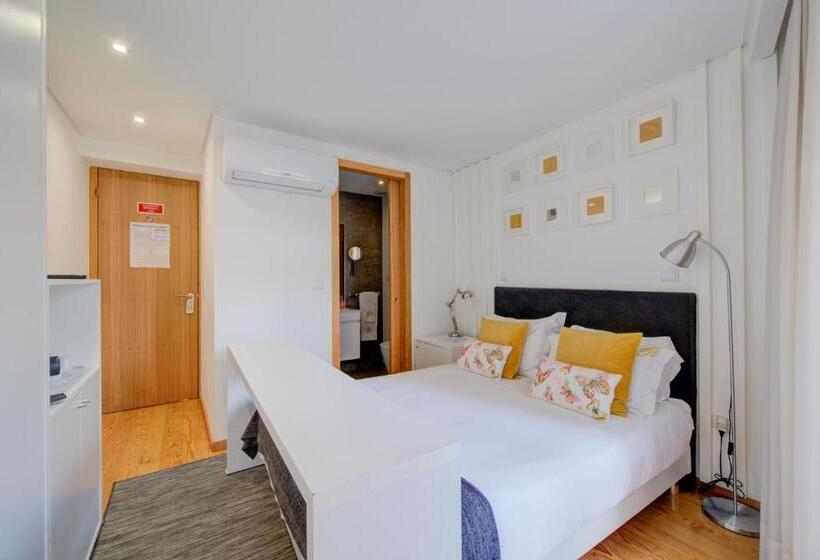 سوئیت با بالکن, Bellu Suites