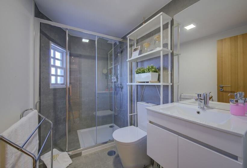 سوییت لوکس, Bellu Suites