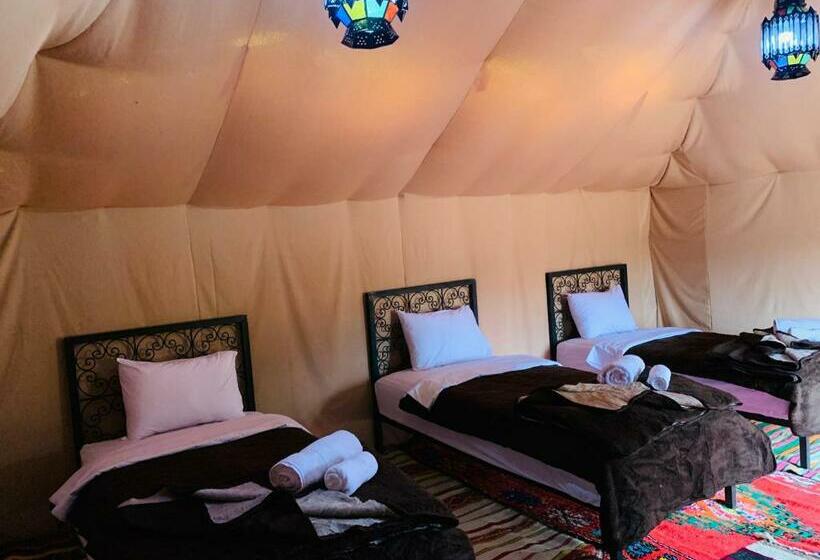 چادر با خدمات رفاهی استاندارد, Sahara Wellness Camp