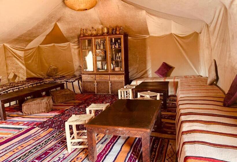 سوییت, Sahara Wellness Camp