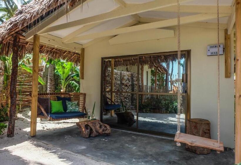 بانگلوی استاندارد با چشم‌انداز دریا, B4 Beach Club