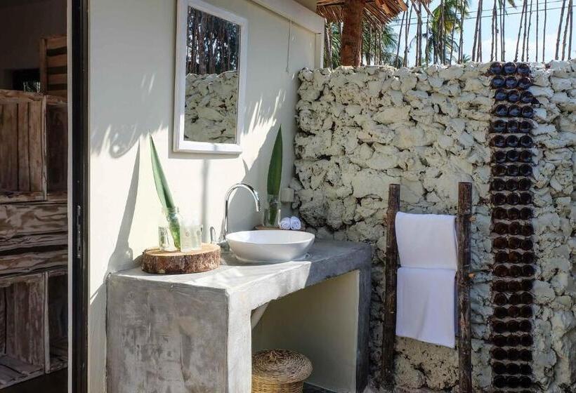 Standard bungalow with terrace, B4 Beach Club