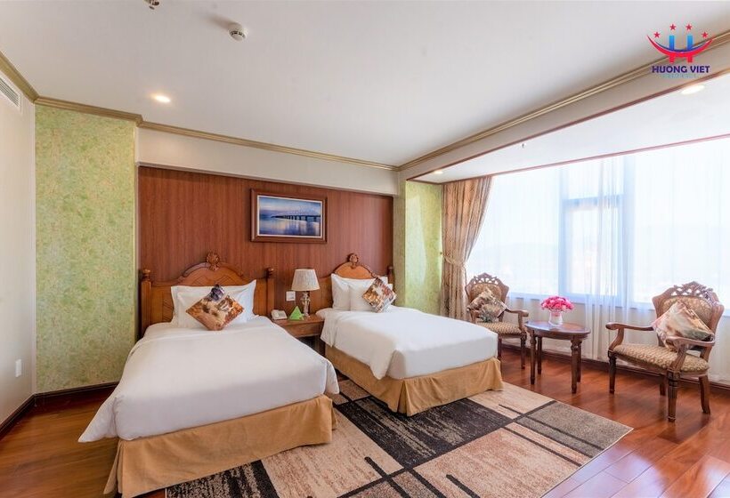 سوییت با چشم‌انداز دریا, Huong Viet Hotel Quy Nhon   Beachfront