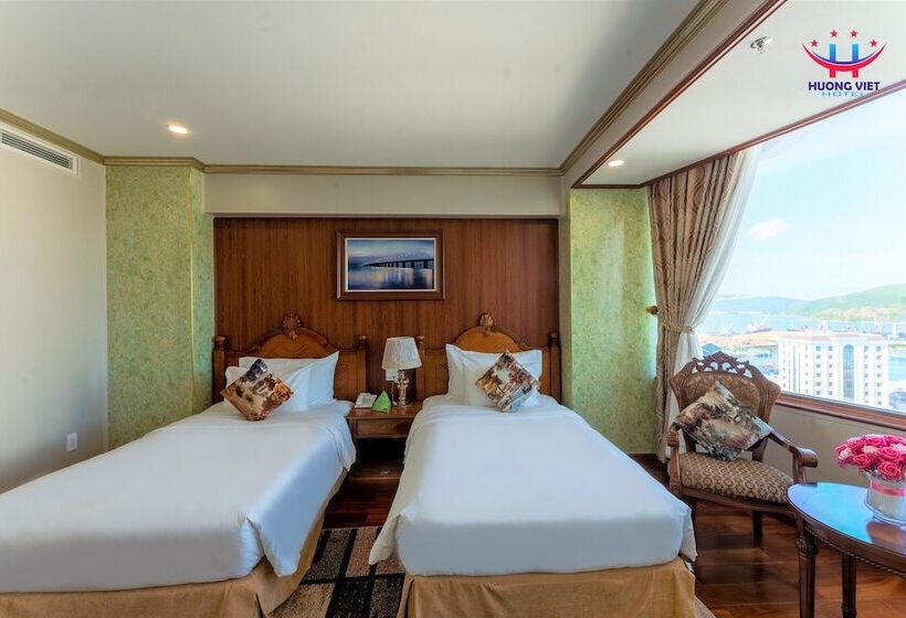 سوییت با چشم‌انداز دریا, Huong Viet Hotel Quy Nhon   Beachfront