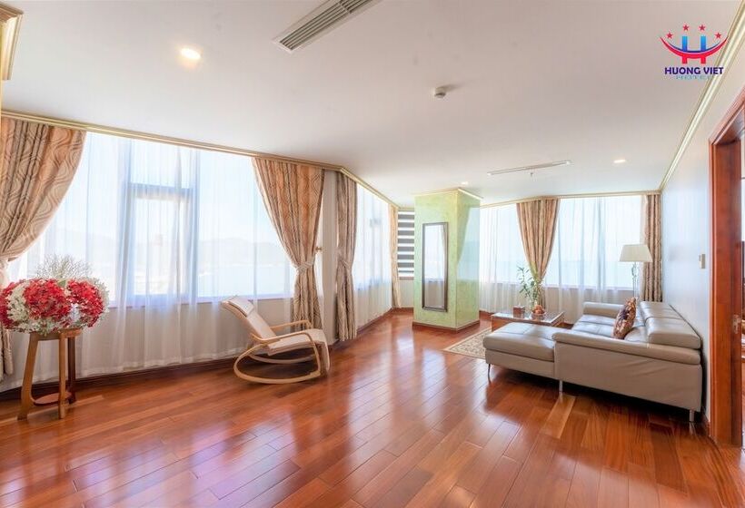 سوییت با چشم‌انداز دریا, Huong Viet Hotel Quy Nhon   Beachfront