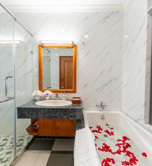 اتاق لوکس با چشم‌انداز دریا, Huong Viet Hotel Quy Nhon   Beachfront