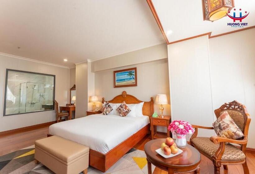 اتاق لوکس با چشم‌انداز دریا, Huong Viet Hotel Quy Nhon   Beachfront