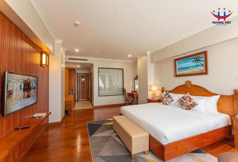 اتاق لوکس با چشم‌انداز دریا, Huong Viet Hotel Quy Nhon   Beachfront