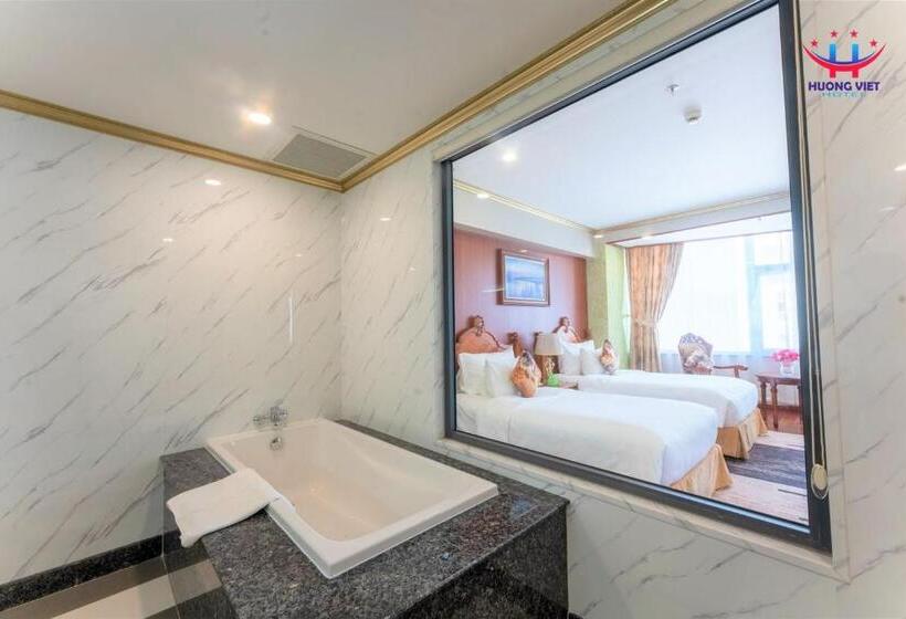 سوییت با چشم‌انداز دریا, Huong Viet Hotel Quy Nhon   Beachfront