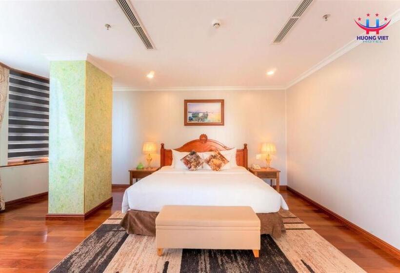 سوییت با چشم‌انداز دریا, Huong Viet Hotel Quy Nhon   Beachfront