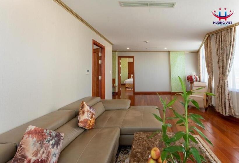 سوییت با چشم‌انداز دریا, Huong Viet Hotel Quy Nhon   Beachfront