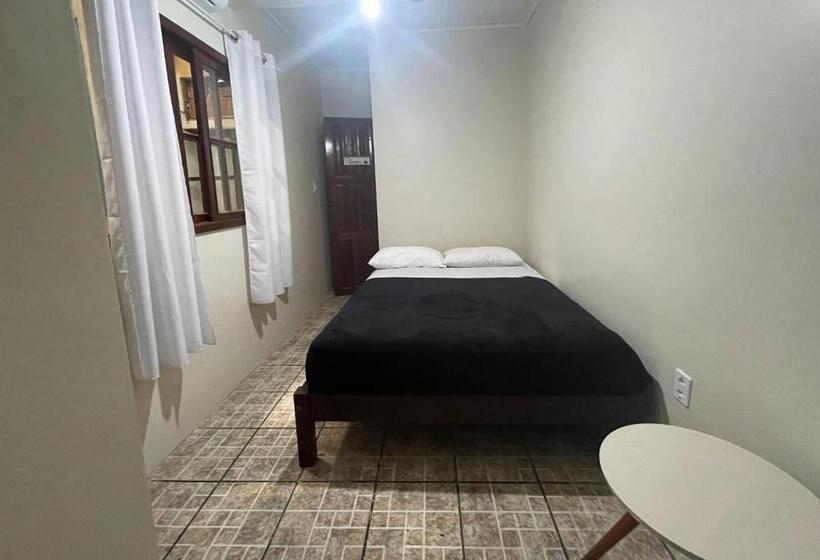 اتاق استاندارد, Mahalo Hostel