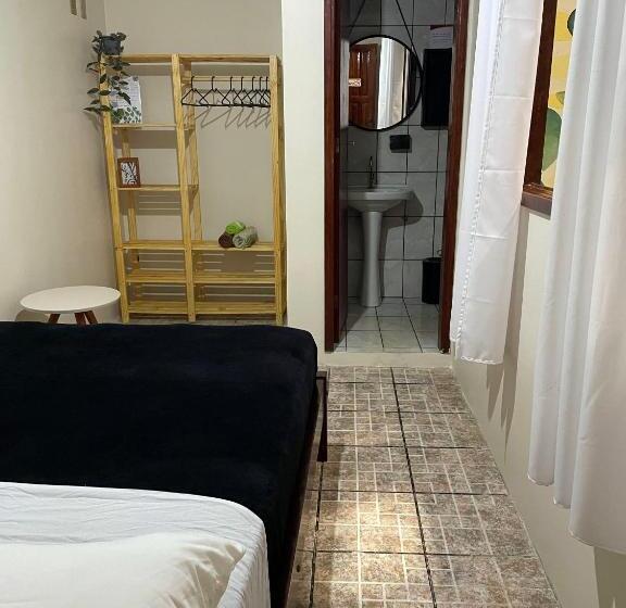 اتاق استاندارد, Mahalo Hostel