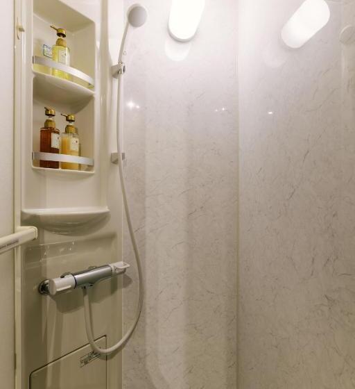 اتاق استاندارد, Ten Apartment