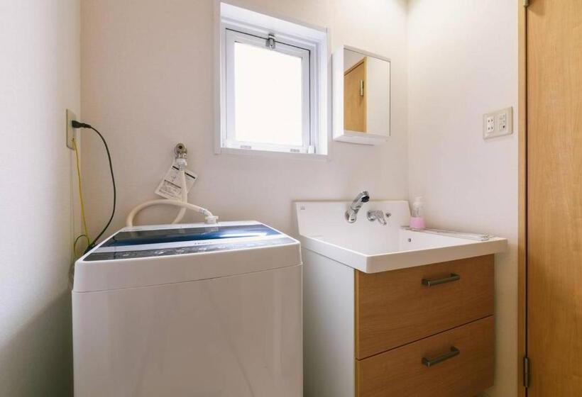 آپارتمان 2 خوابه, Ten Apartment