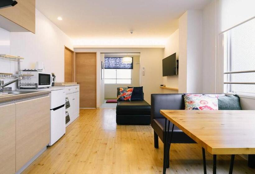آپارتمان 3 خوابه, Ten Apartment