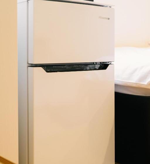 اتاق استاندارد, Ten Apartment
