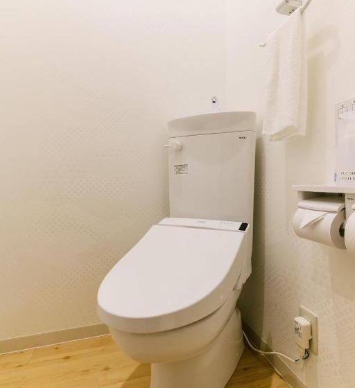 اتاق استاندارد, Ten Apartment