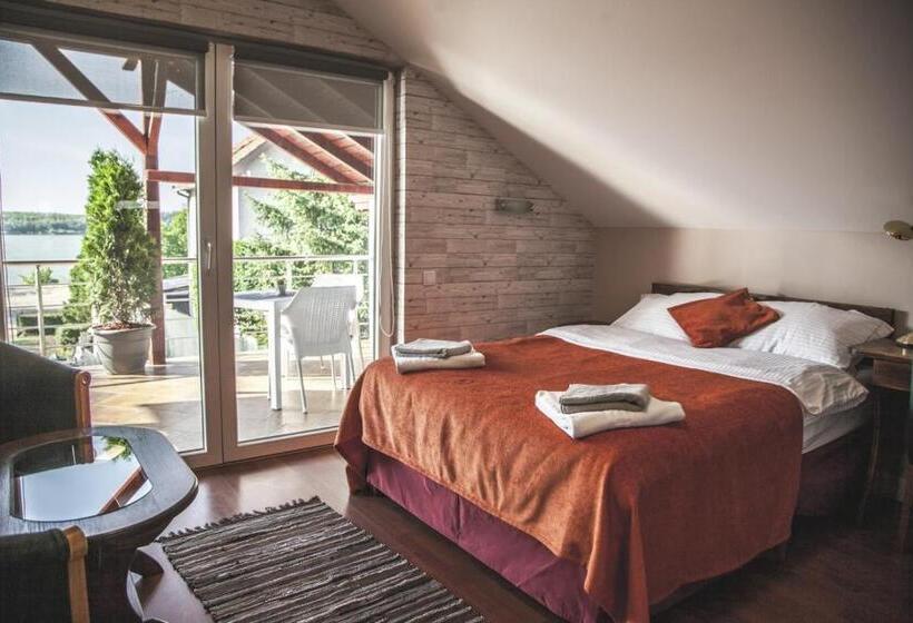 اتاق لوکس, Vila Mila Riverside Apartments