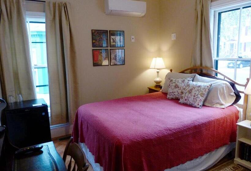 اتاق استاندارد برای معلولان, Davis Square Inn