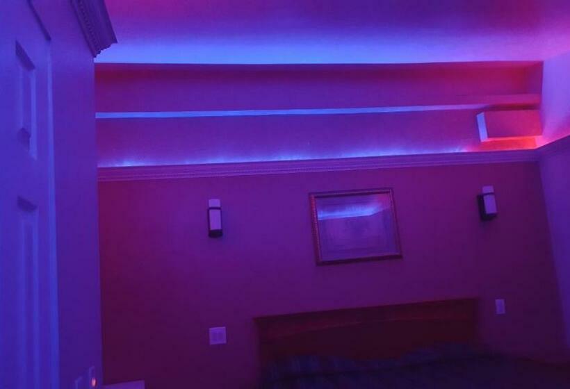 اتاق استاندارد با تخت بزرگ, Deluxe Motel, Los Angeles Area