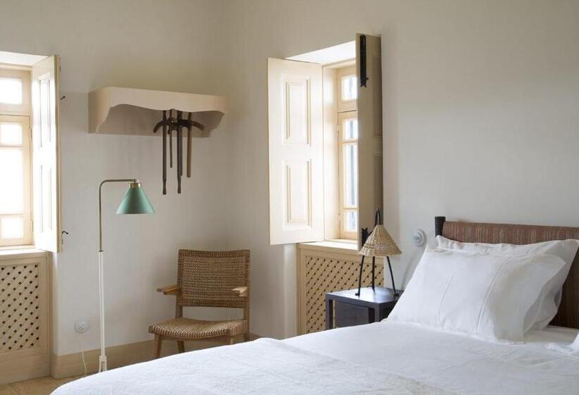 اتاق لوکس, Quinta Da Côrte