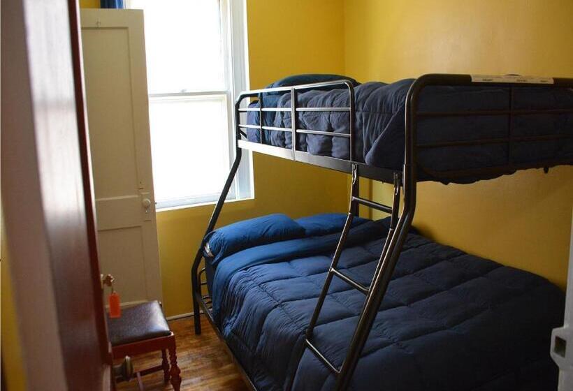 اتاق استاندارد با سرویس بهداشتی مشترک, Hamtramck Hostel