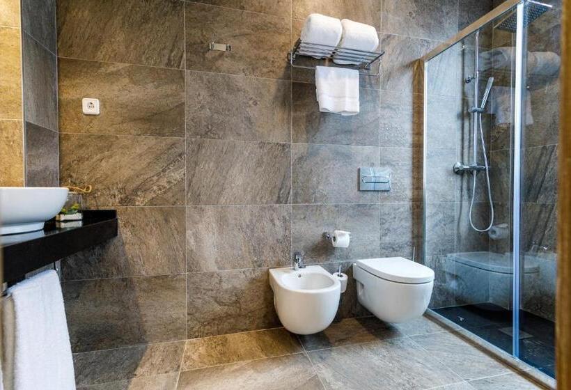 デラックススイート, Suite Home Pinares