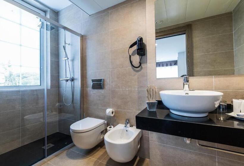 スイート, Suite Home Pinares
