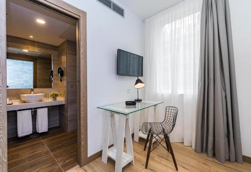 スタンダードルーム, Suite Home Pinares
