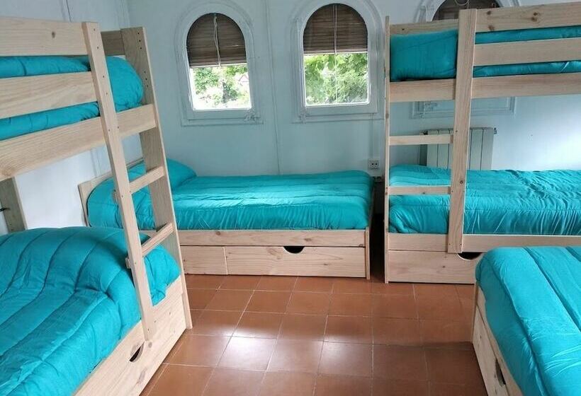 Bed in Shared Room, Can Cocollona