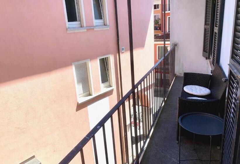 1 Sovrums Superior Lägenhet, Great2stay City Center Apartments Locarno